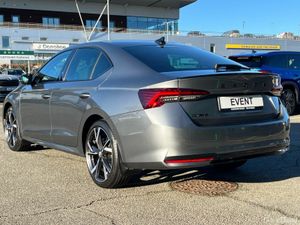 Skoda Octavia SPORTLINE 2.0 TDI 115HP - STRAIGHT C - Image 3
