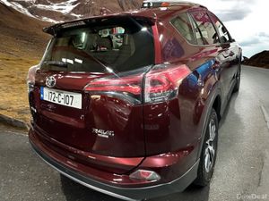 2017 Toyota RAV4 2.0 D-4D (143) 2WD LUNA SPORT - Image 2