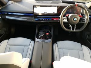 BMW M5 M5 Saloon - Image 4