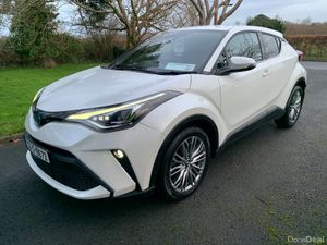 Toyota C-HR 2022 SOL ** One Owner ** - Image 3