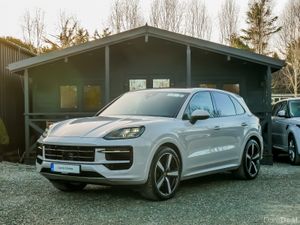 2024 Porsche Cayenne E-Hybrid 470BHP - Image 2