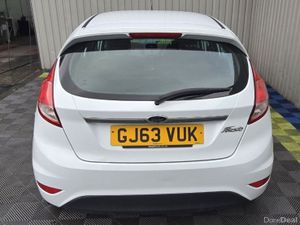 2013 Ford Fiesta 1.2 Petrol ZETEC - Image 4