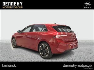 Opel Astra Elegance EV 115KWh 155BHP - Image 4