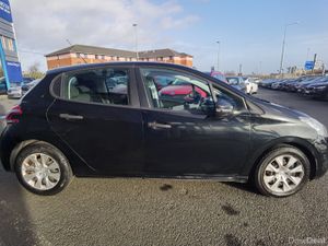 PEUGEOT 208 1.0 ACCESS PETROL - Image 3