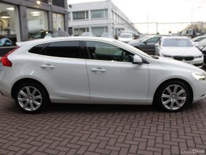 2.0D4 INSCRIPTION 5DR HATCHBACK AUTO HUGE SPEC  // - Image 3