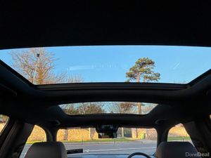 Mercedes-Benz EQB AMG LINE PREMIUM 300 SUNROOF - Image 3