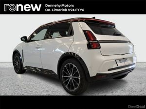 Renault 5 ETECH 52kwh 150hp Iconic - Image 3