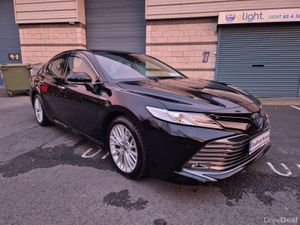 TOYOTA CAMRY / 2020 / 2.5 PETROL HYBRID /AUTOMATIC - Image 3