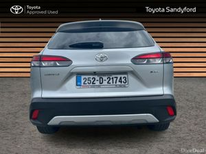 Toyota Corolla Cross SPORT // 2 FREE SERVICES// RE - Image 4