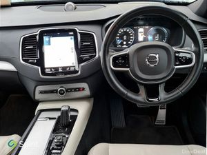 Volvo XC90 R-Design Pro  Recharge T8 390 - Image 4