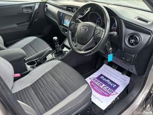 161’ Toyota Auris | LOW MILEAGE | Warranty - Image 4