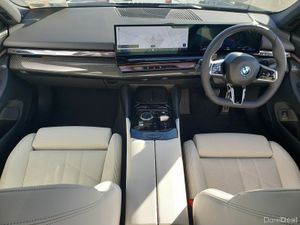 BMW 5-Series 530e M Sport Pro - Image 4