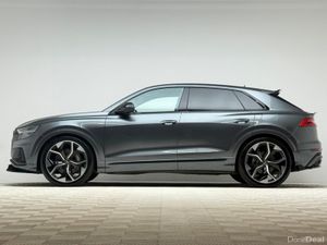 Audi Q8 55 TFSI E S LINE BLACK ED 381HP QUATTRO - Image 4