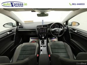 Volkswagen Golf 1.2 TSI Automatic, Reversing camer - Image 2