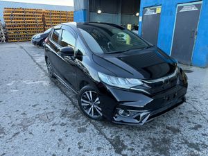 2017 Honda Fit Hybrid automatic/Sensing /leather - Image 3