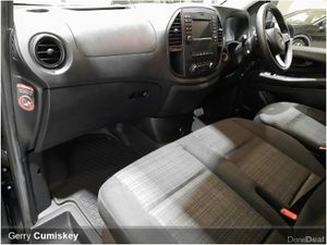 Mercedes-Benz V-Class 9 SEATER | AUTOMATIC | V200 - Image 4