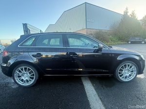 Audi A3 1.4 L black 2014 - Image 3