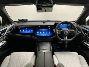 Mercedes-Benz E-Class 300e AMG - HUGE SPEC - 20 In - Image 4