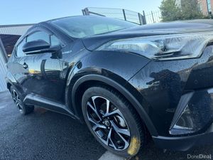 Toyota C-HR 2018 Hybrid - Image 3