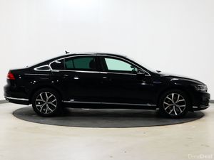 *111* 2021 Volkswagen Passat 1.4 GTE AUTO - Image 3