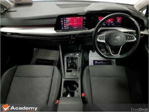 Volkswagen Golf Life 2.0 TDI 115HP 5DR - Image 2