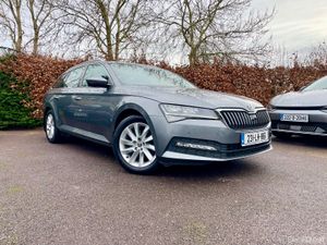 SUPERB COMBI 2.0 TDI | 1 OWNER | GREAT SPEC - Image 3