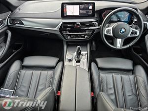 BMW 5-Series ** 520D M SPORT ** HUGE SPEC ** STUNN - Image 2