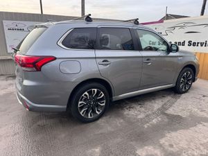 161 Mitsubishi Outlander PHEV 2.0L MIVEC 4WD - Image 4