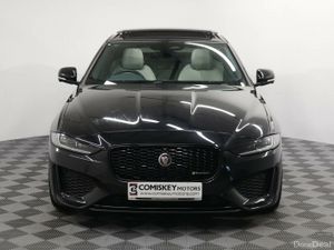 Jaguar XE D200 MHEV R-Dynamic Black - Image 2