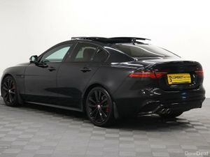 Jaguar XE D200 MHEV R-Dynamic Black - Image 4