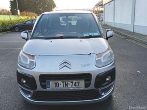 CITROEN C3 PICASSO / 2010 / 1.6 DIESEL / MANUAL - Image 2