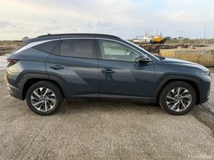 Hyundai Tucson Executive Plus 5DR - Image 2