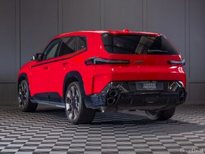 242 BMW XM 50e - Image 4