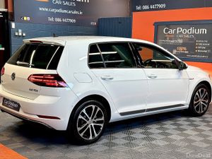 2019 Volkswagen Golf 2.0TDi Auto DSG 150BHP - Image 3