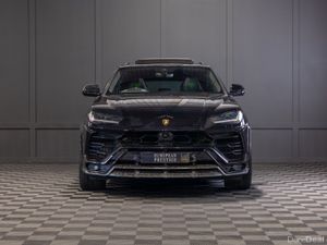 2021 Lamborghini Urus V8 - Image 2
