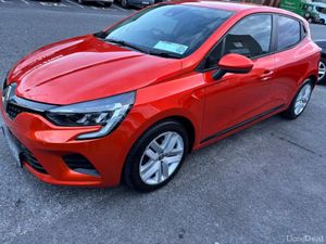 Reserved! 2022 Renault Clio Dinamique SCe65 - Image 3