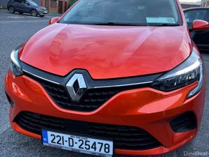 Reserved! 2022 Renault Clio Dinamique SCe65 - Image 4