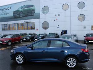 Renault Megane 2019 - Image 2