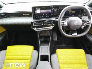 Renault 5 52kWh 150hp Iconic - Image 2