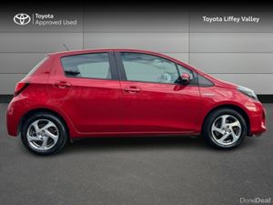 Toyota Yaris HYBRID LUXURY MC 4DR AUTO - Image 3