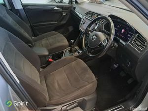 Volkswagen Tiguan 150HP R-Line*CALL Andrew 0862617 - Image 3