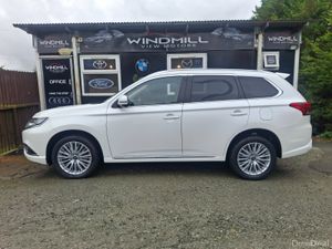 Mitsubishi Outlander 2.4 JURO PHEV 4WD - Image 4