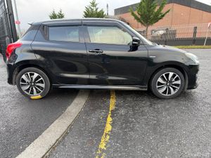 SUZUKI SWIFT RS HYBRID 2019 - Image 2