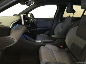 Renault 4 E-Tech Tecno 52kw - Image 4