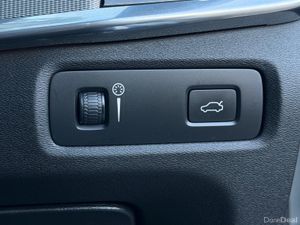 18 VOLVO S90 2.0 TD D4 R-DESIGN 190BHP AUTO REDUCE - Image 2