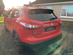 Nissan Qashqai Tekna - Image 4