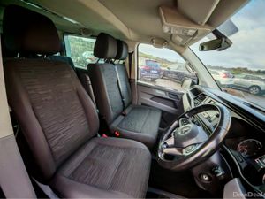 VOLKSWAGEN TRANSPORTER SE TDI S-A SHUTTLE - Image 4