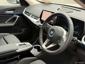 BMW iX1 eDrive20 xLine - Image 3