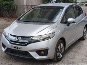 2014 - Honda fit Self charging 1.5 Petrol Hybrid - Image 2