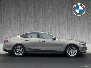 BMW i5 eDrive40 Sport Edition - Image 3